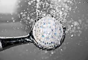 removable shower head cleaning tips