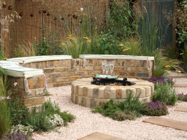 Everything You Need To Know About The Outdoor Fire Pit Set