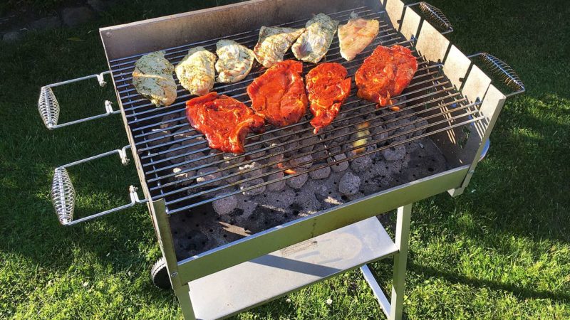 Basic Steps To Build Charcoal Grill Setup For Beginners