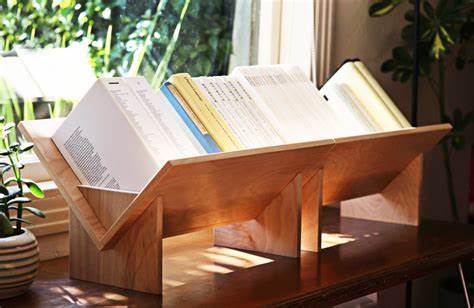 11 Best DIY Small Bookshelf Ideas For Your Room