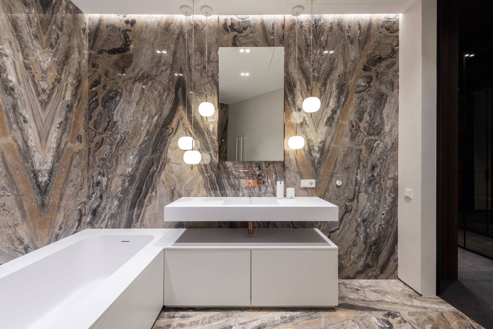 Best Smart Bathroom Mirror For Elegant Vanity